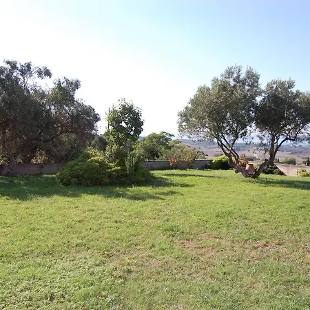 Garden Villa *