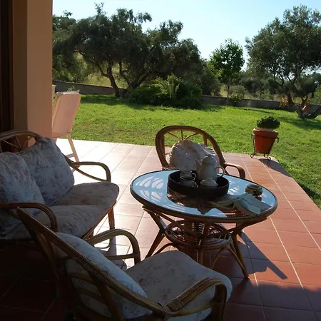 Garden Villa *